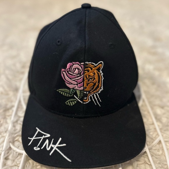 Pink 2019 World Tour black baseball hat band memorabilia unique 30% off w ♥️ - Picture 1 of 4